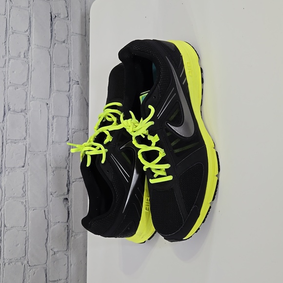 Women's Size 13 Nike Lime Green and Black Running Shoes/Sneakers - Picture 6 of 12